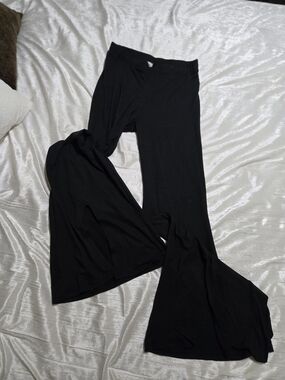 Black Flared Palazzo Pants With Slits In Front. Size L NWOT BY ZIG ZAG